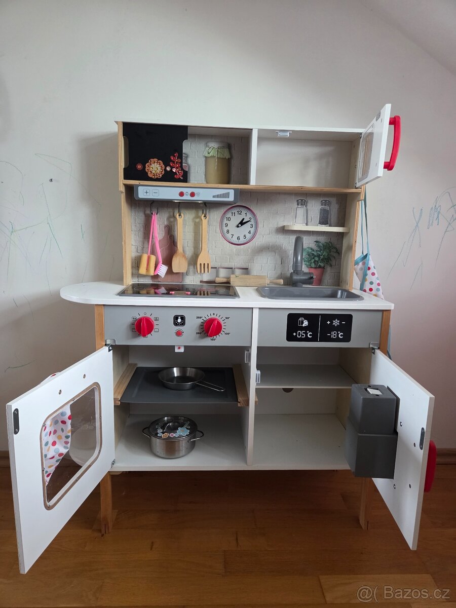 Dřevěná dětská kuchyňka Playtive (Lidl) - 2