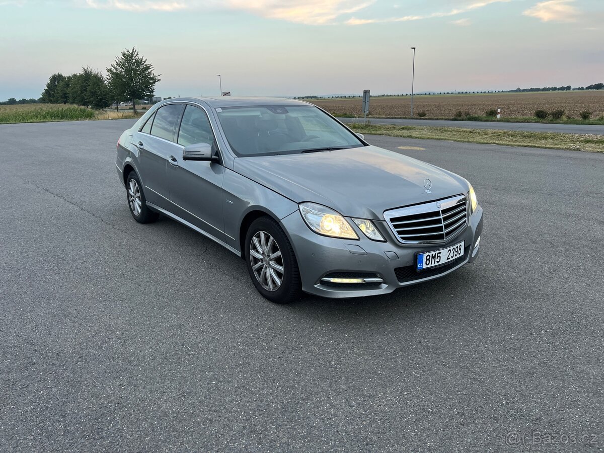 Mercedes-Benz E220cdi Avantgarde - 2