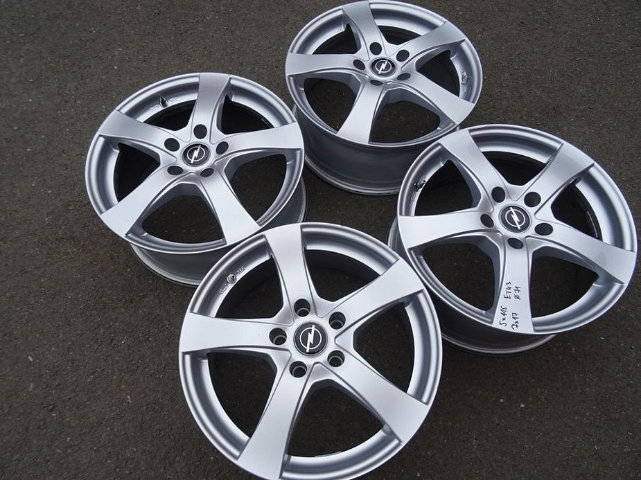 Alu disky na Opel 17",rozteč 5x115, ET 43, šířka 7J - 2