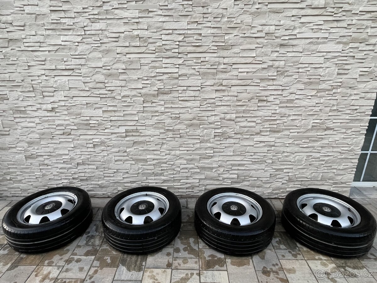 VW T5 T6 T6.1 zimní plechové disky plecháče pneu 205/65 R16C - 2