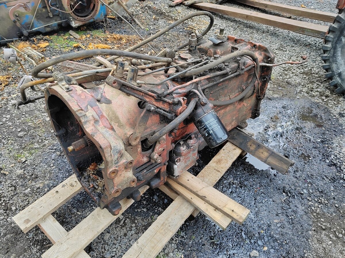 Zetor Crystal 12045 převodovka, hydraulika atd. - 2