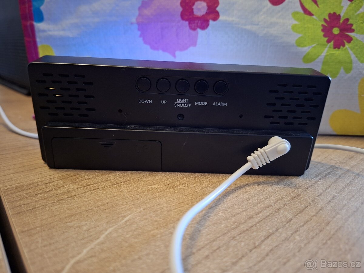 Prodám hodiny barevné - 2