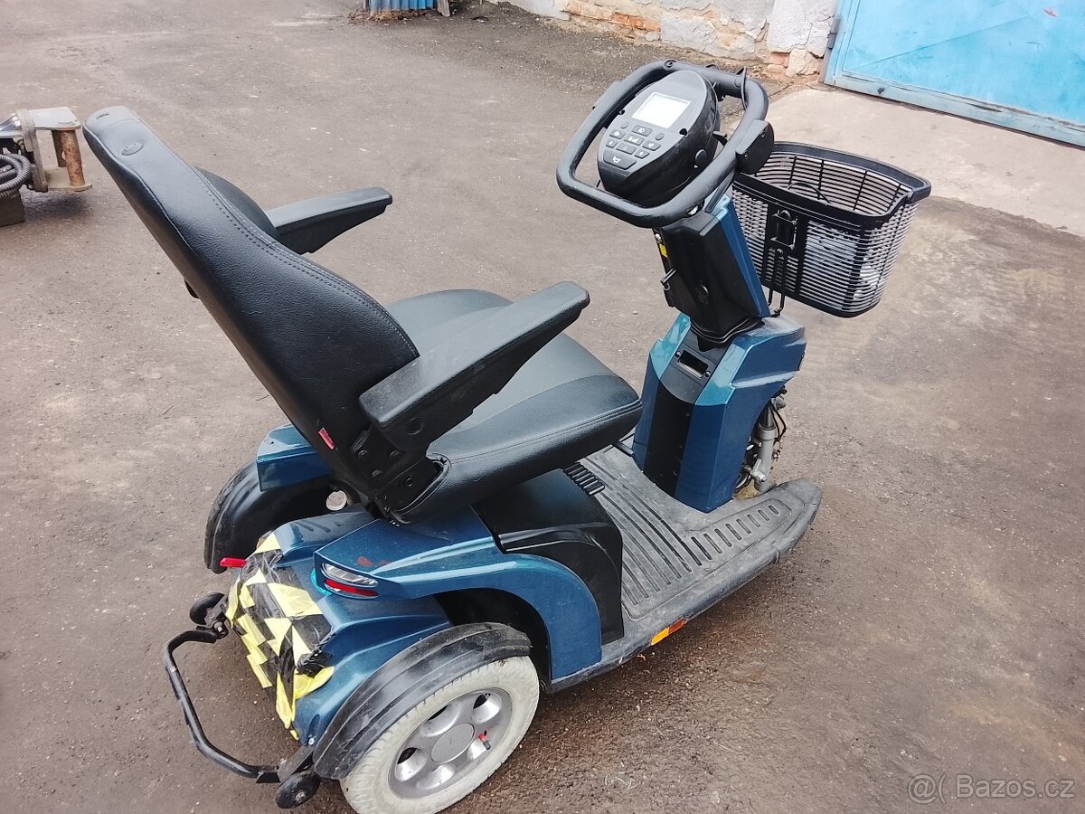 Invalidní vozík - 2