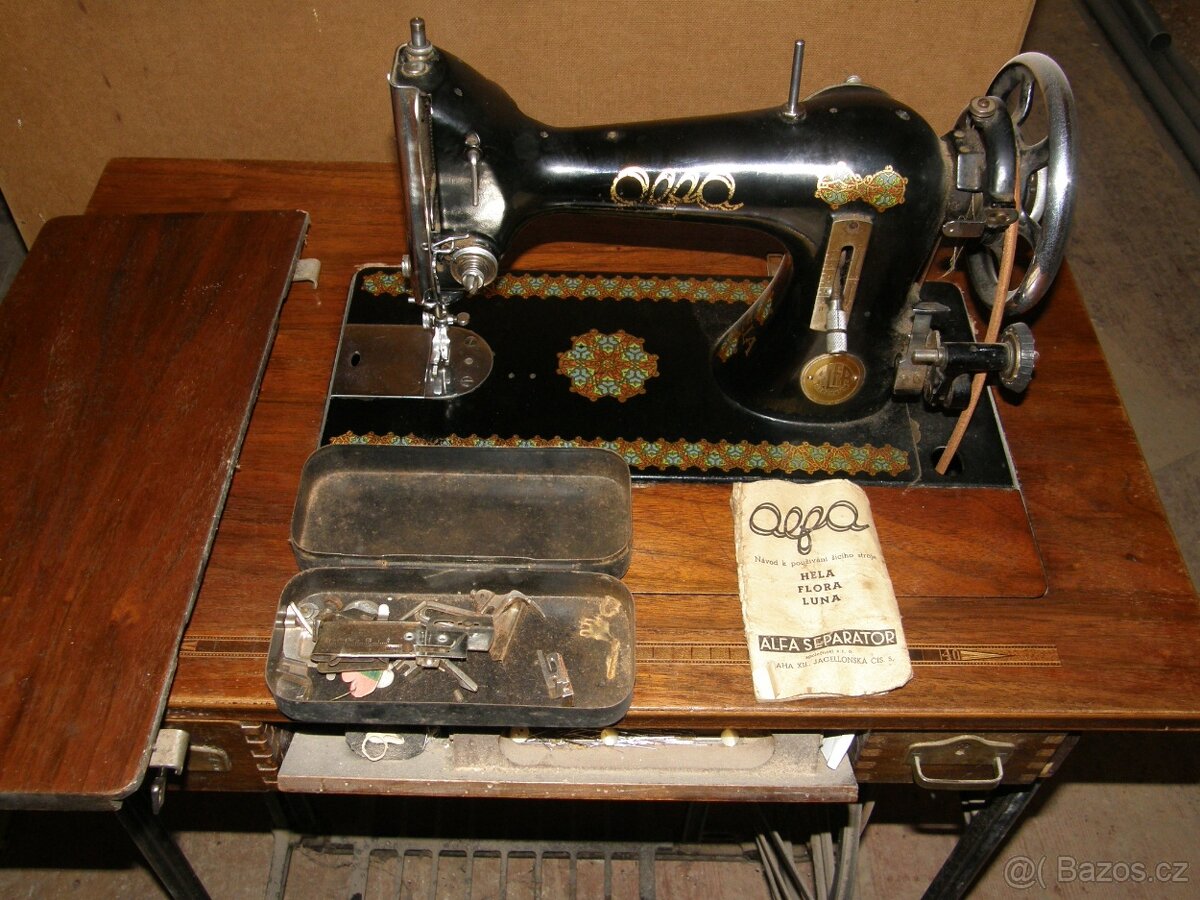 Šicí stroj - 2