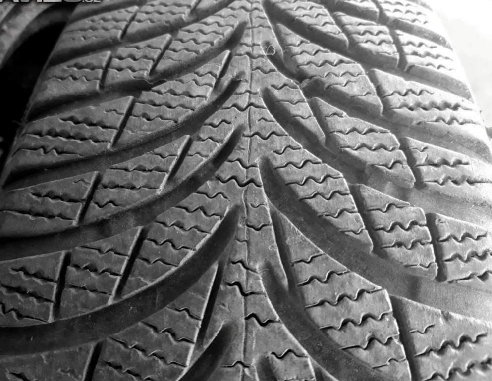 Po 2ks zimních pneu 175/65 R14: - 2