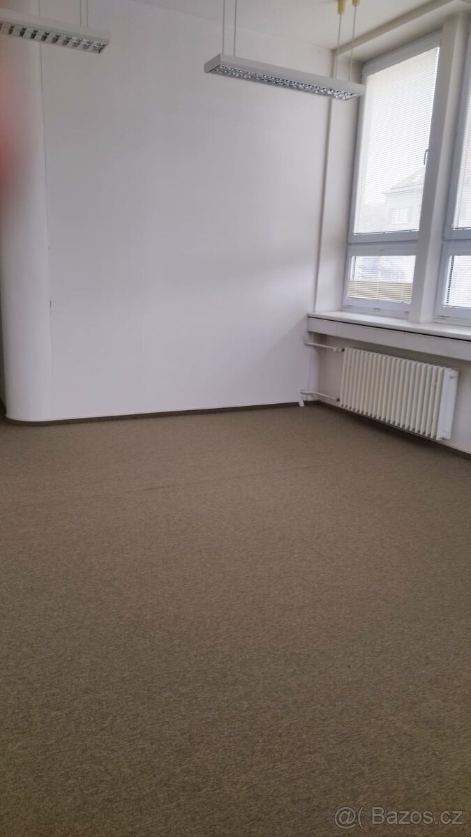 PRONÁJEM KANCELÁŘE - 2