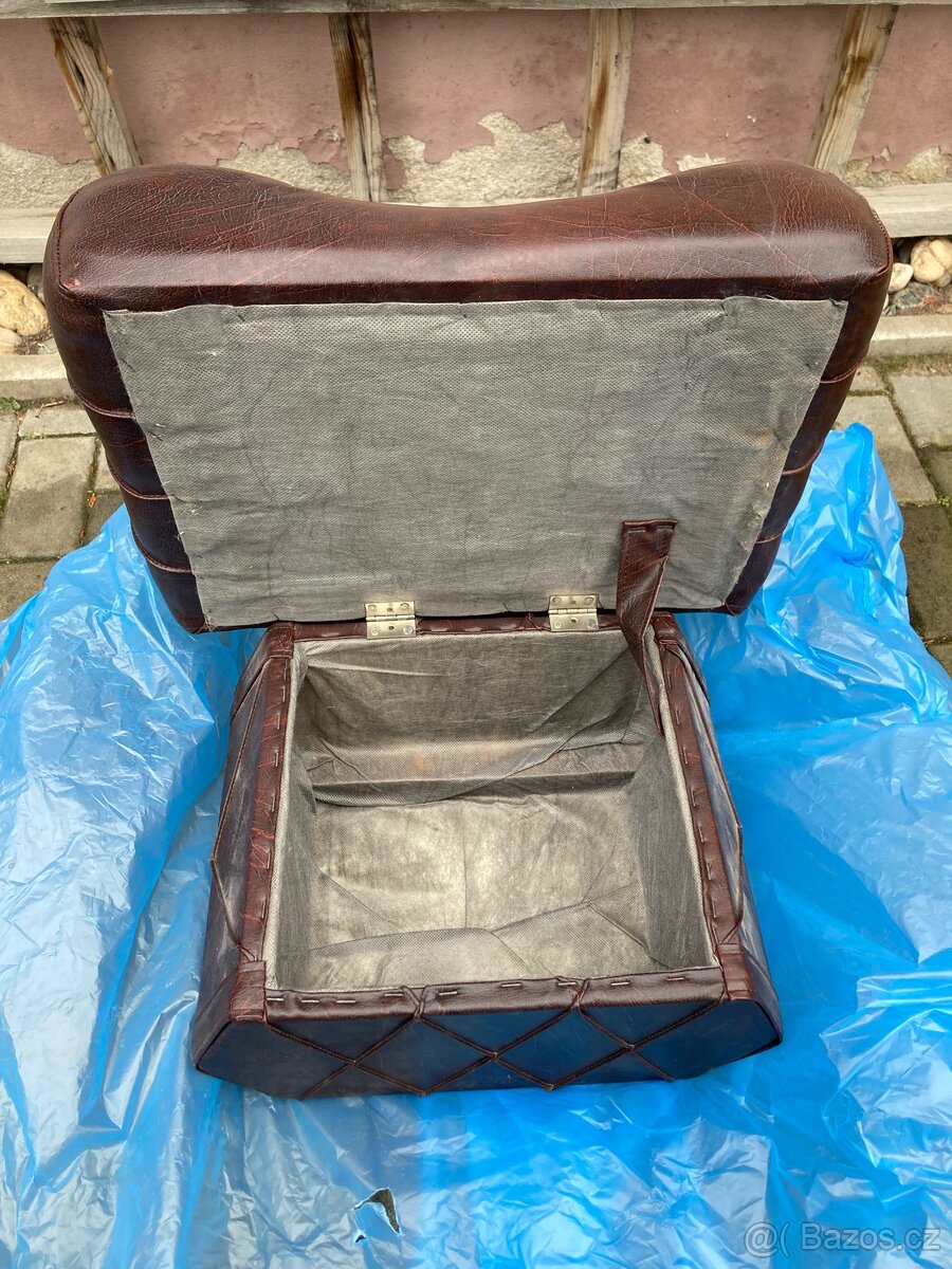 KOŽENÝ TABURET - 2