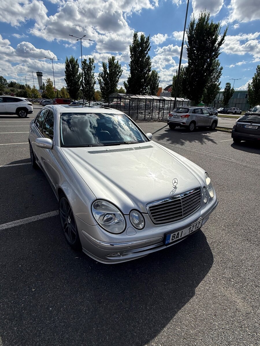 Mercedes-Benz E W211 3.2CDI AVANDGARDE - 2