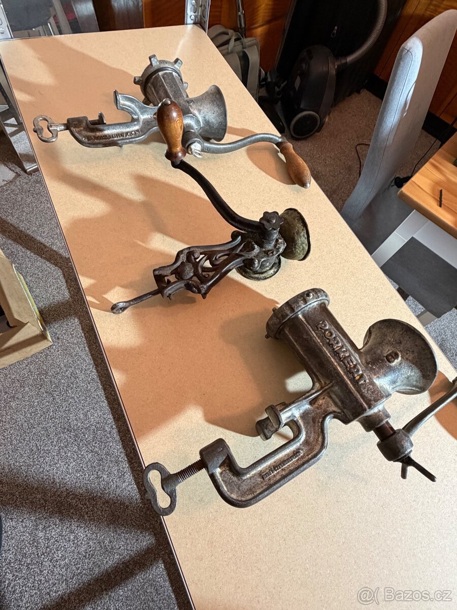 Historické mlýnky na maso - 2