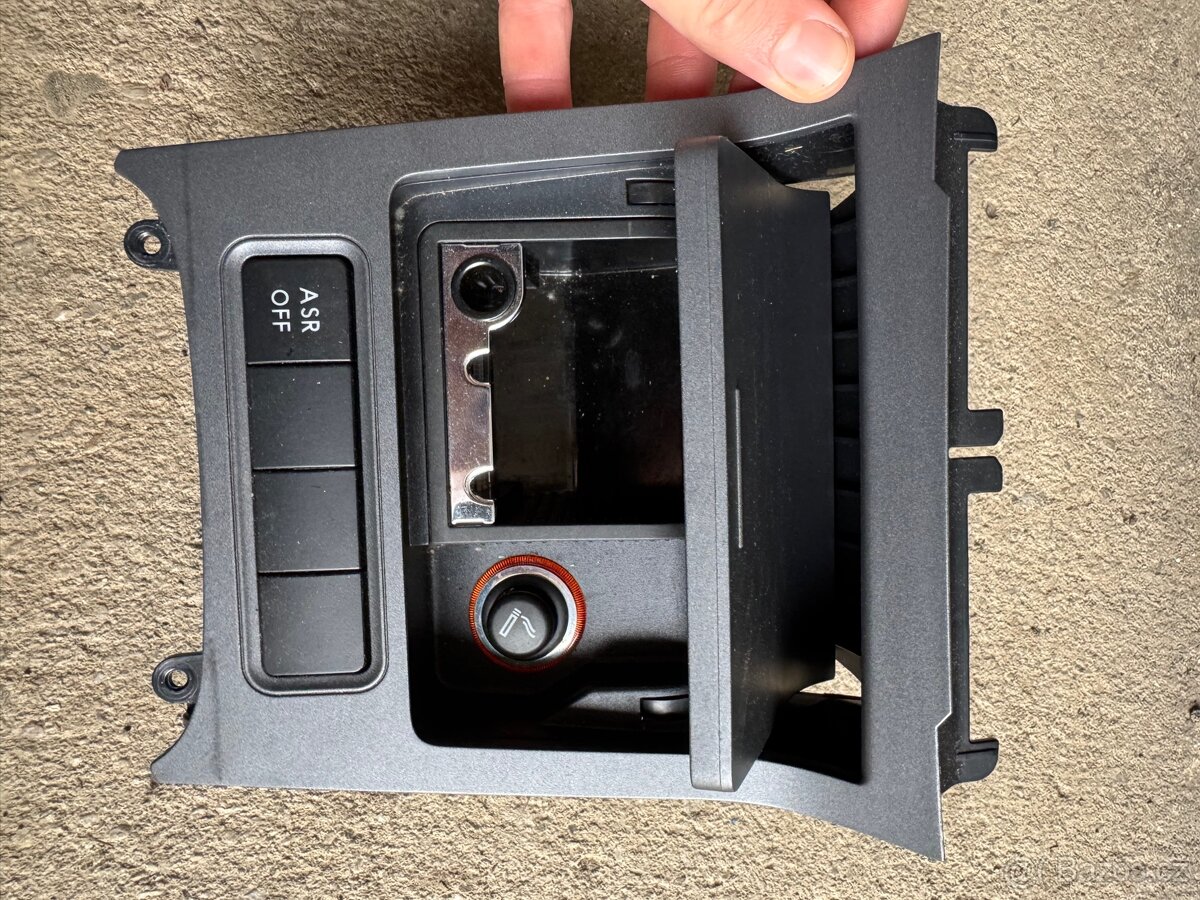 Popelník VW golf 5 - 2