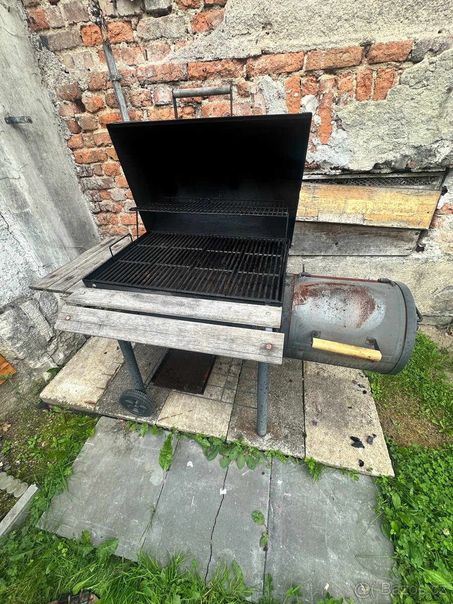 Zahradní gril - 2