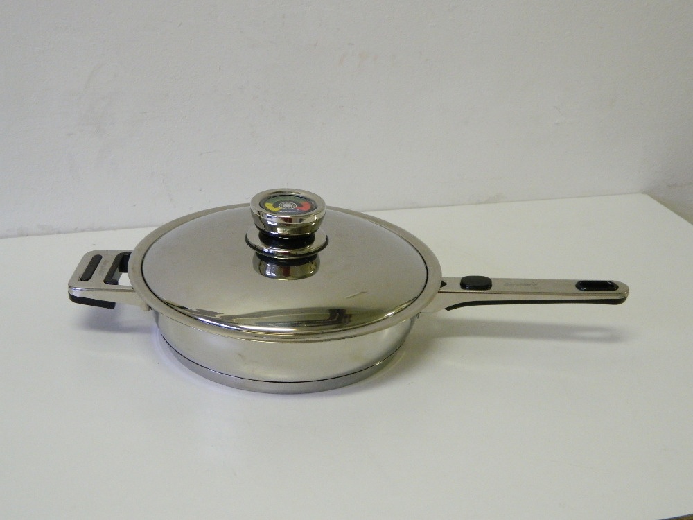 Značková pánev BERGHOFF 24 cm - 2
