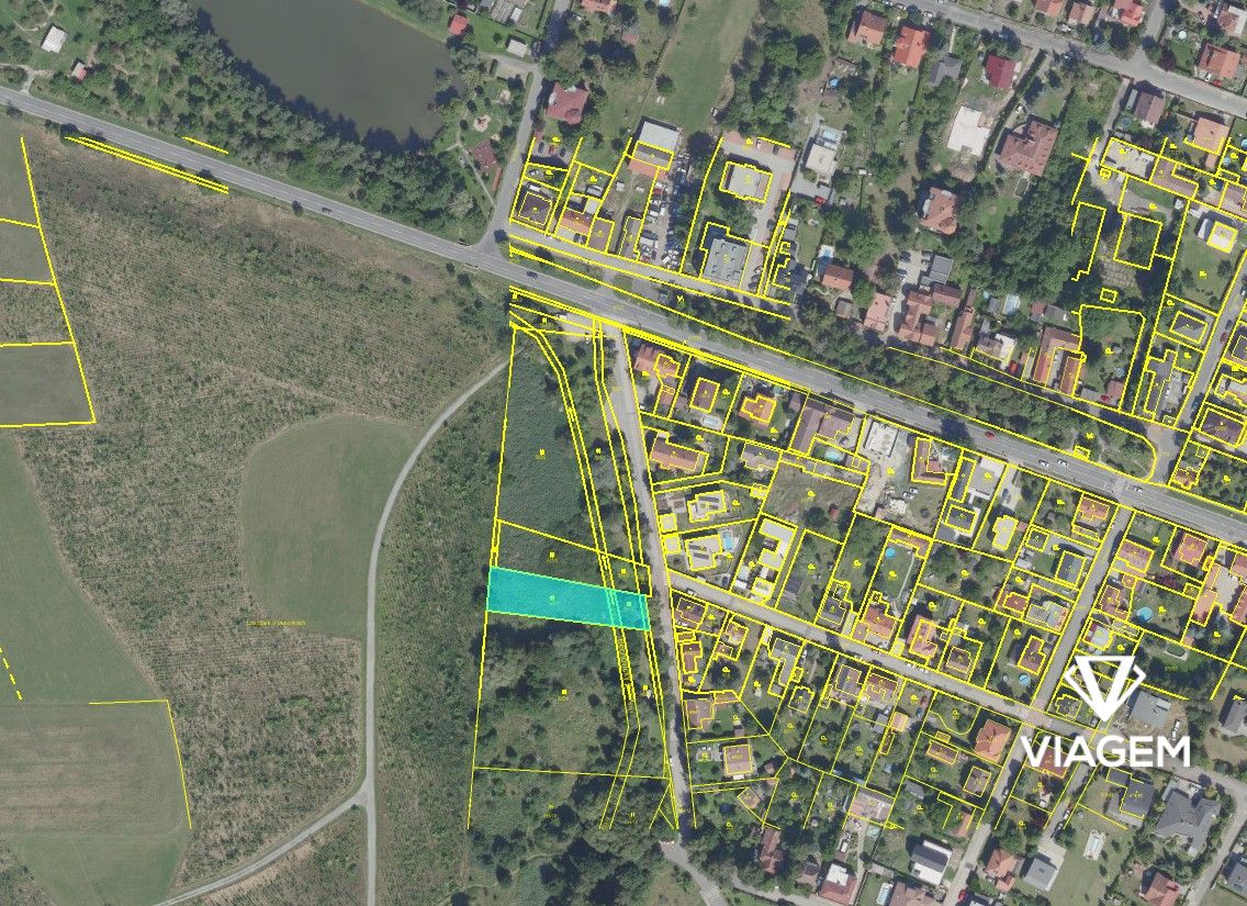 Zahrada 1 293 m² - 2