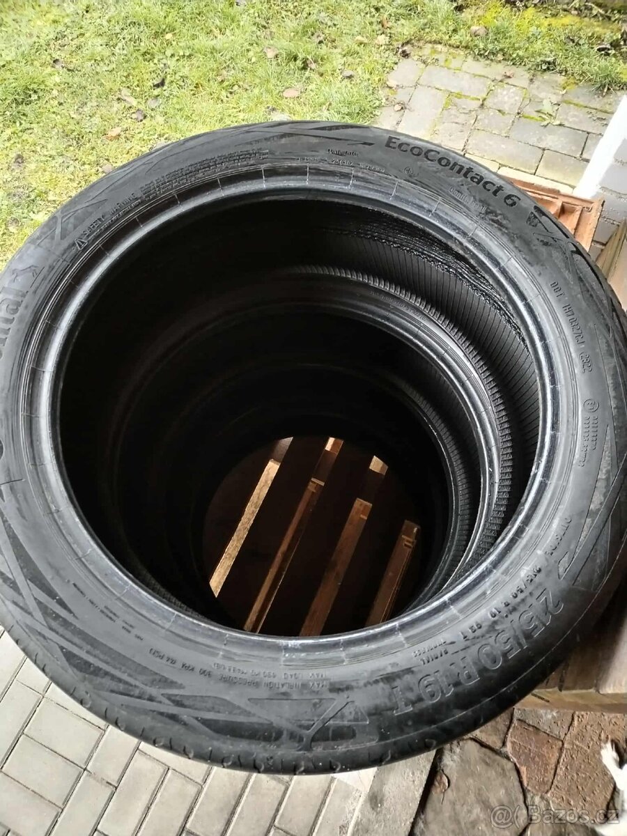 Letní pneumatiky Continental 215/50 R19 - 2