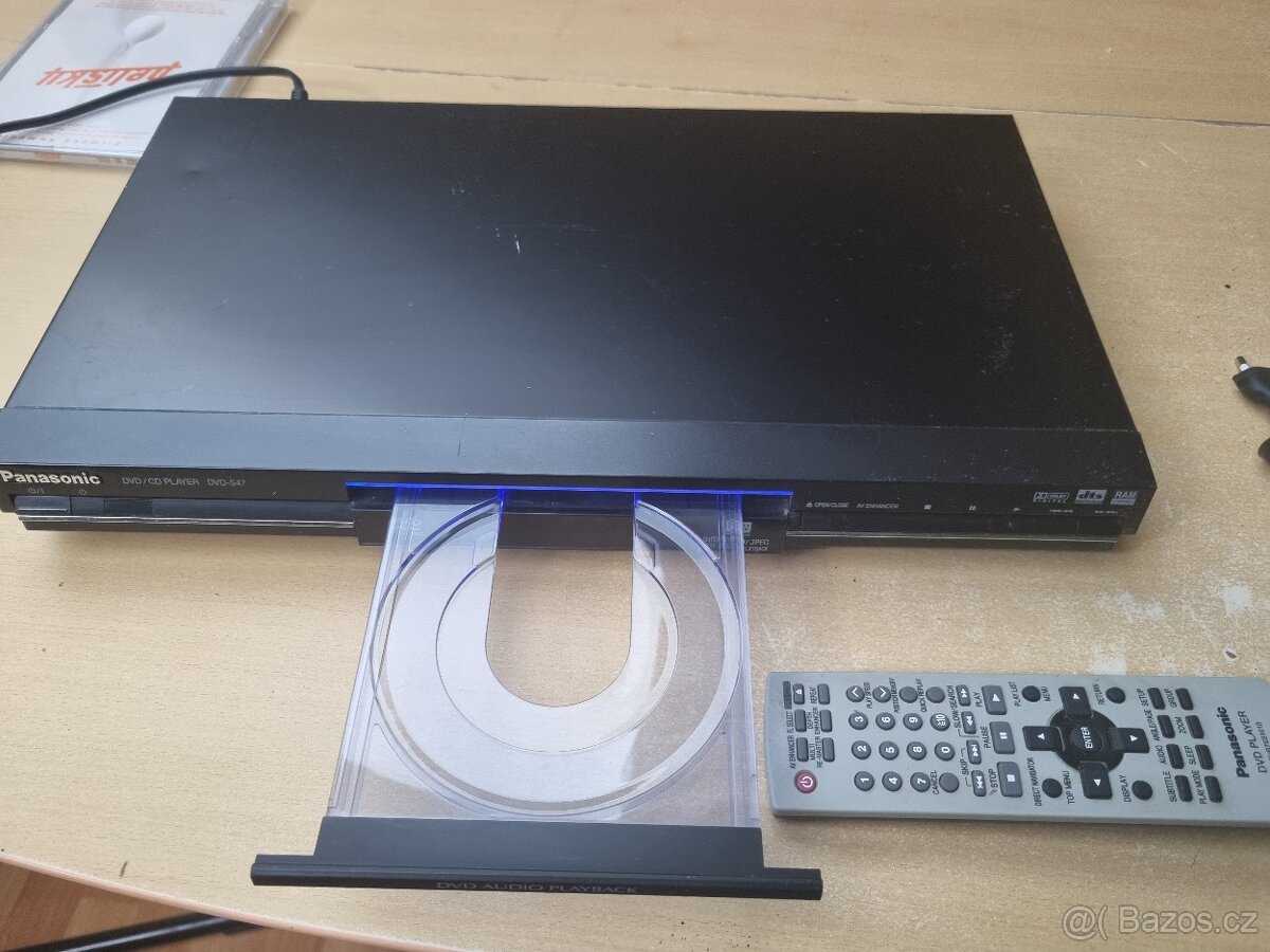 Panasonic DVD-S47 DVD přehrávač - 2