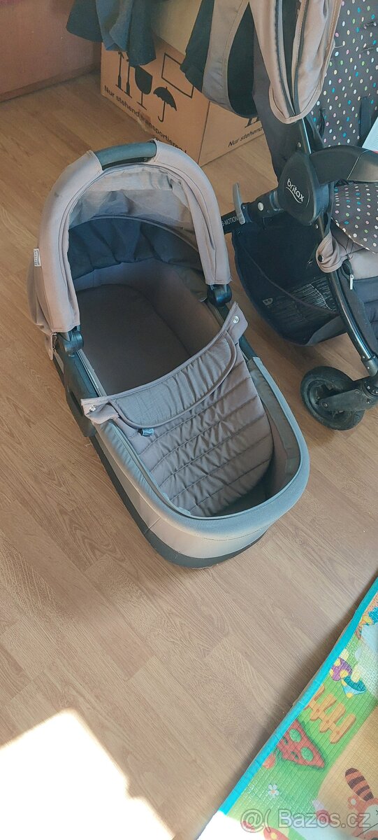 Hluboký a sportovní kočárek - 2