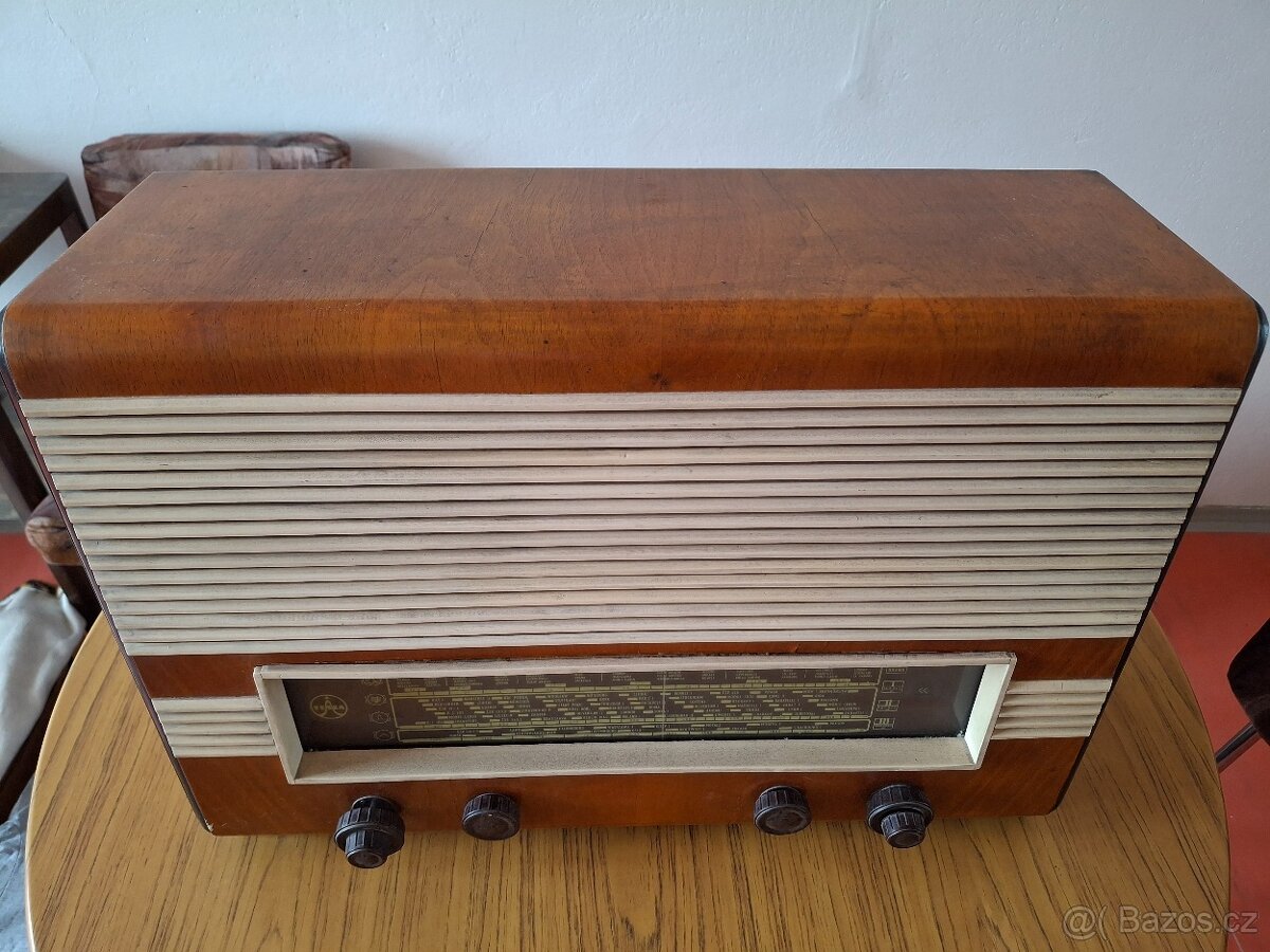 Rádio Tesla 605A - 2