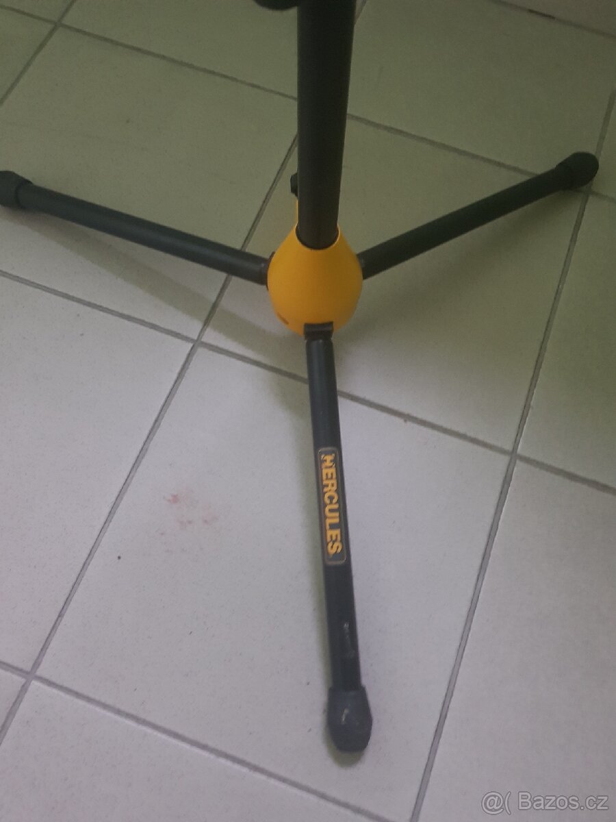 Stojan na mikrofon - 2