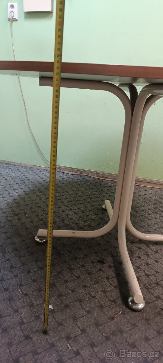 Jídelní stůl kulatý 120 cm, kovový podstavec - 2