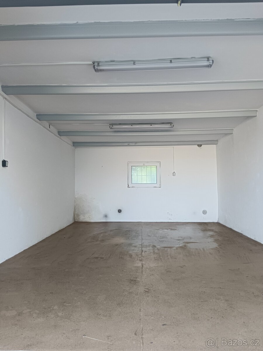 PRONÁJEM GARÁŽE ve Zlatých Horách - 2