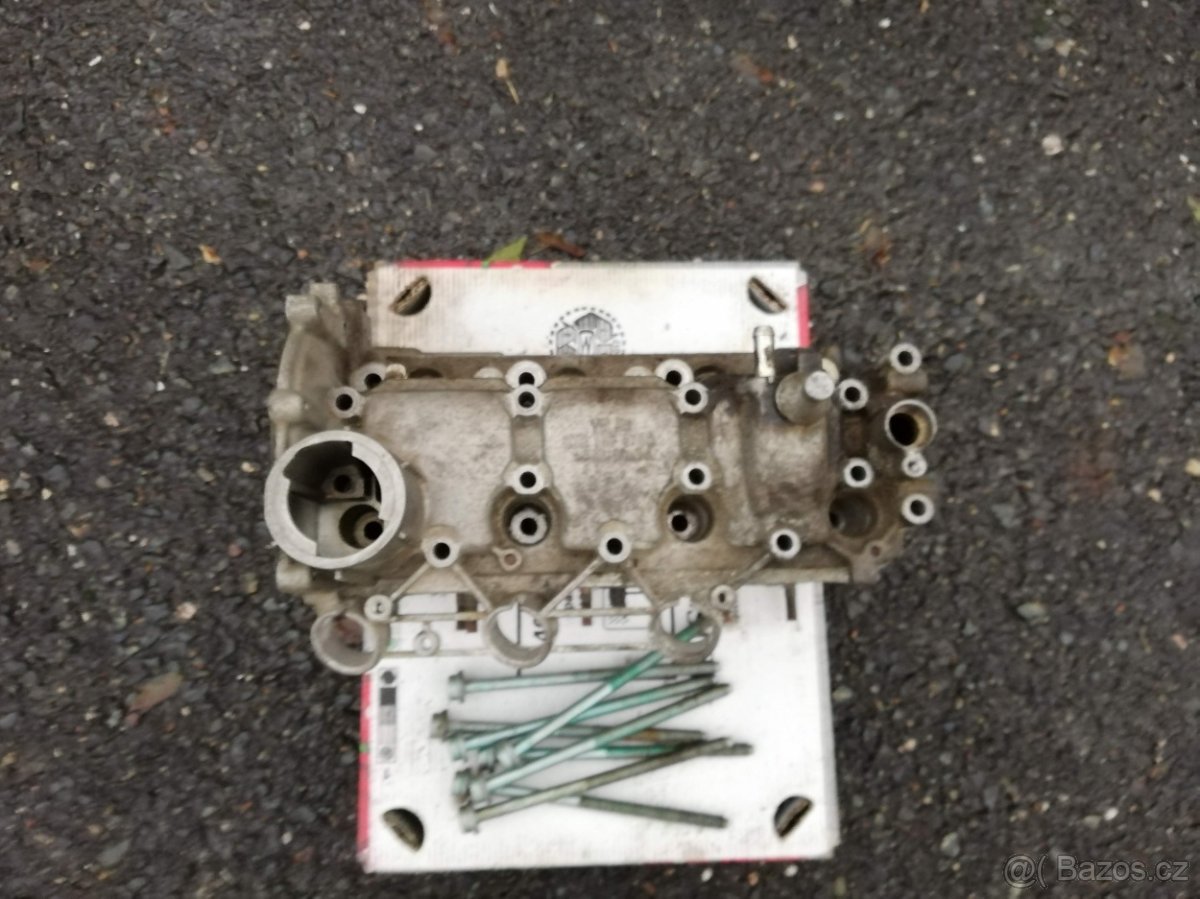 Prodám hlavu válců Š. Fabia 1,2 HTP 6V - 2