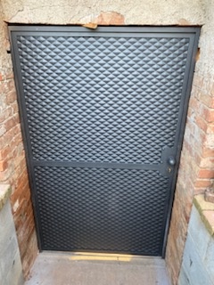 Dveře vrata s 3d plechem - 2