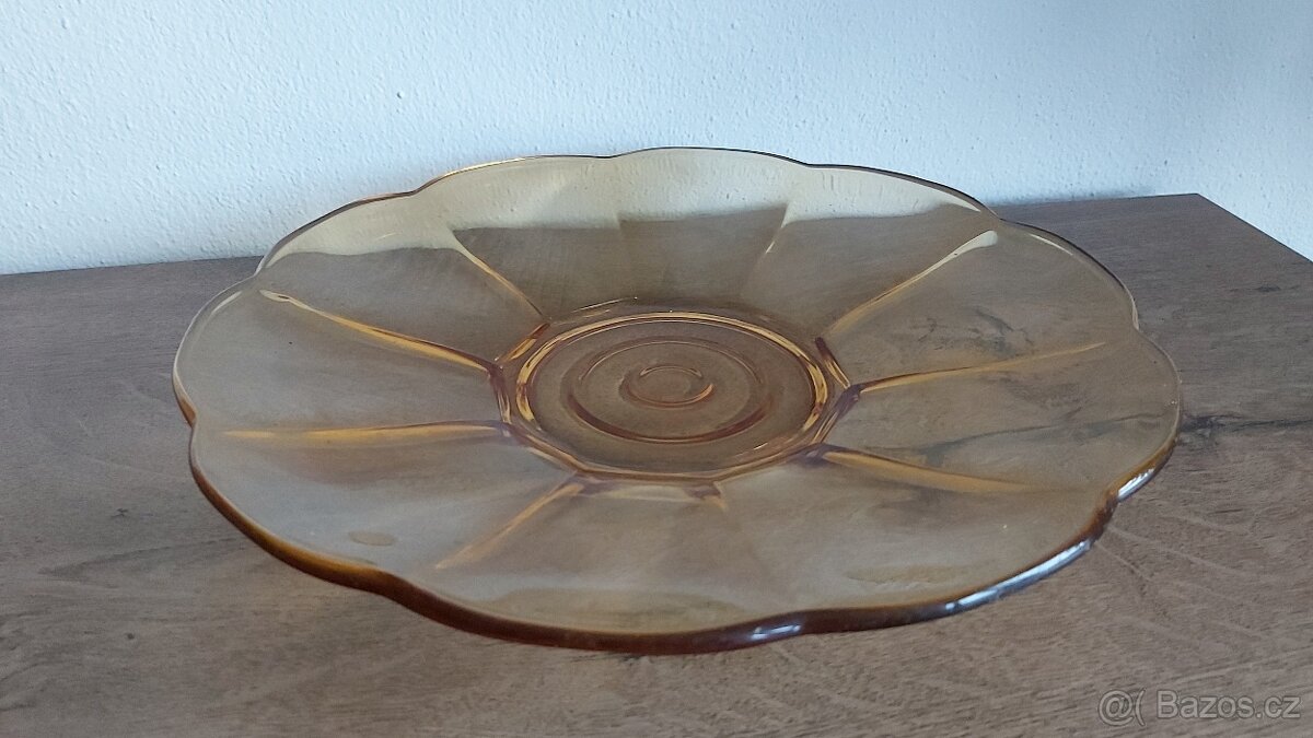 Skleněný tác - 2