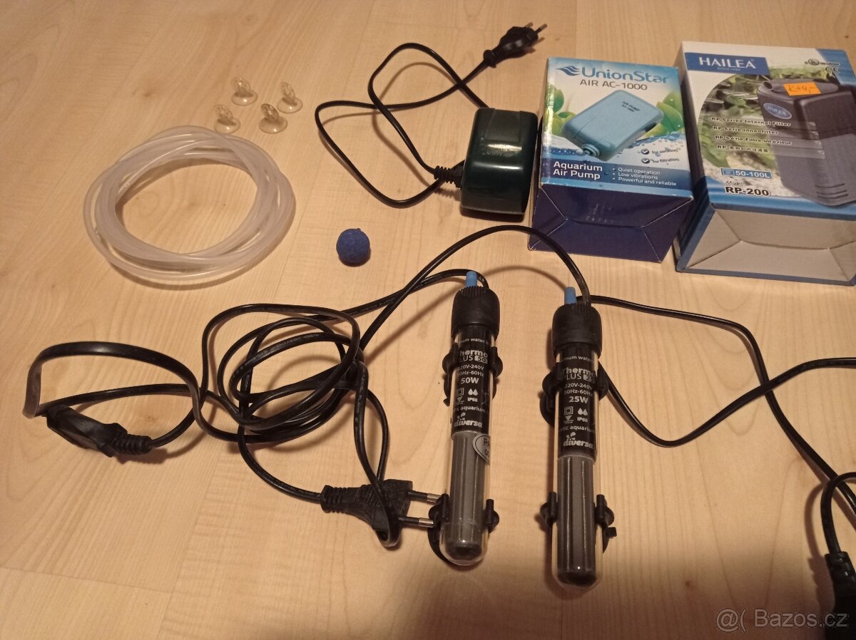 Příslušenství pro rybičky. - 2