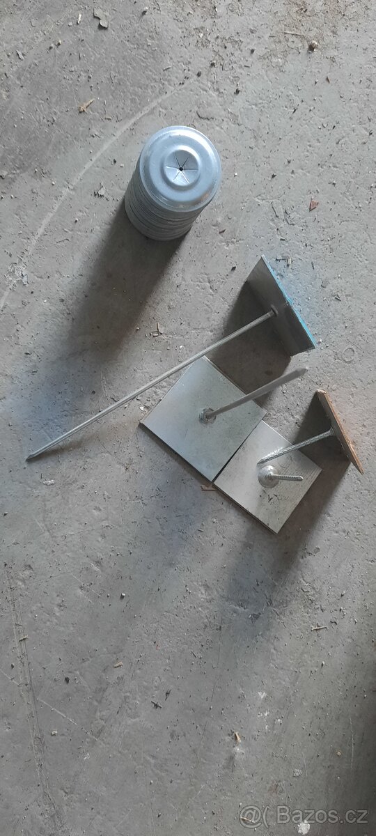 Samolepící trny - 2