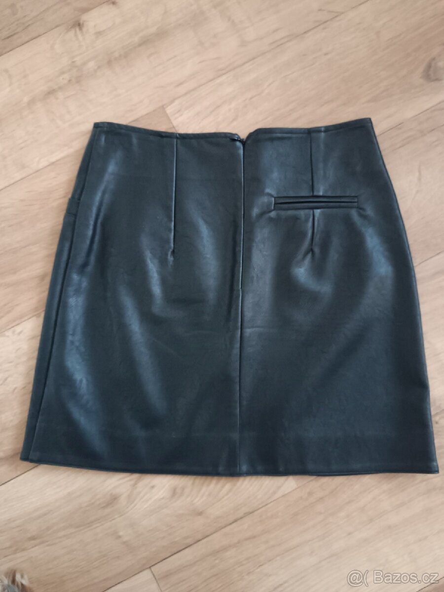 Koženková sukně vel.S Reserved - 2