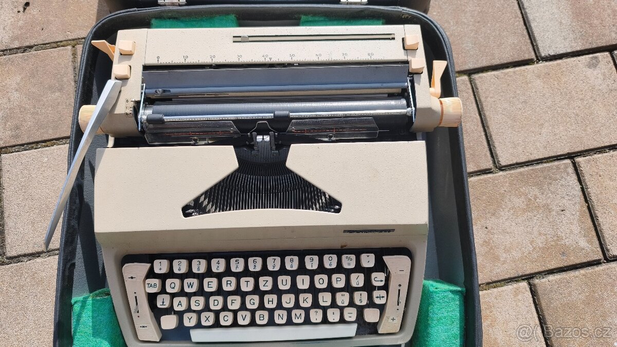 Psací stroj - 2