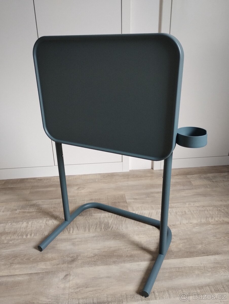 Nastavitelný stoleček - 2