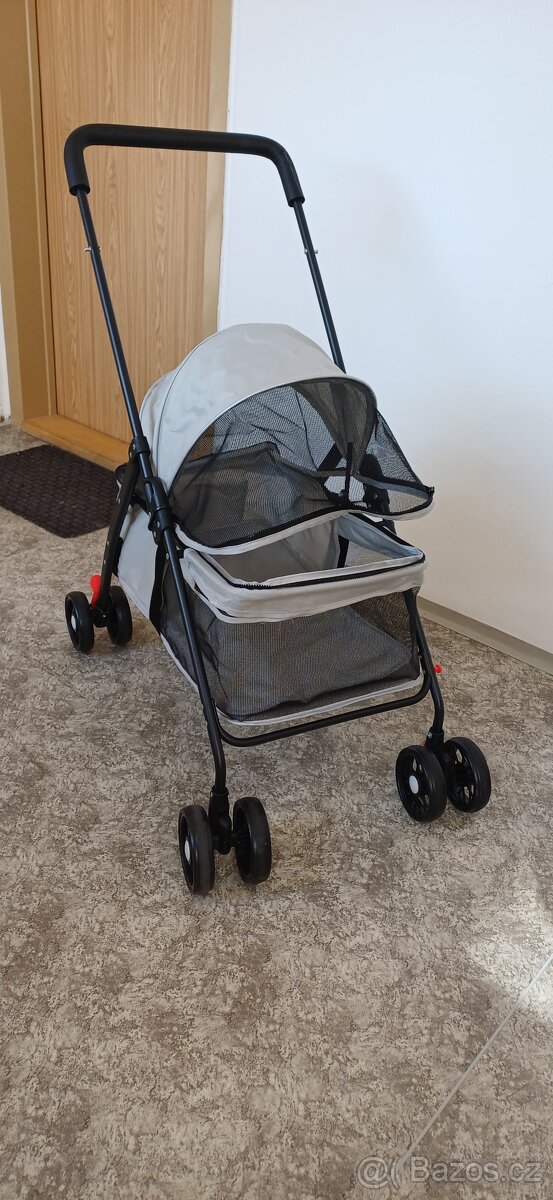 Kočarek pro psy. - 2