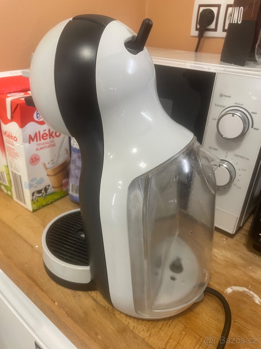 Kávovar značky Dolce Gusto - 2