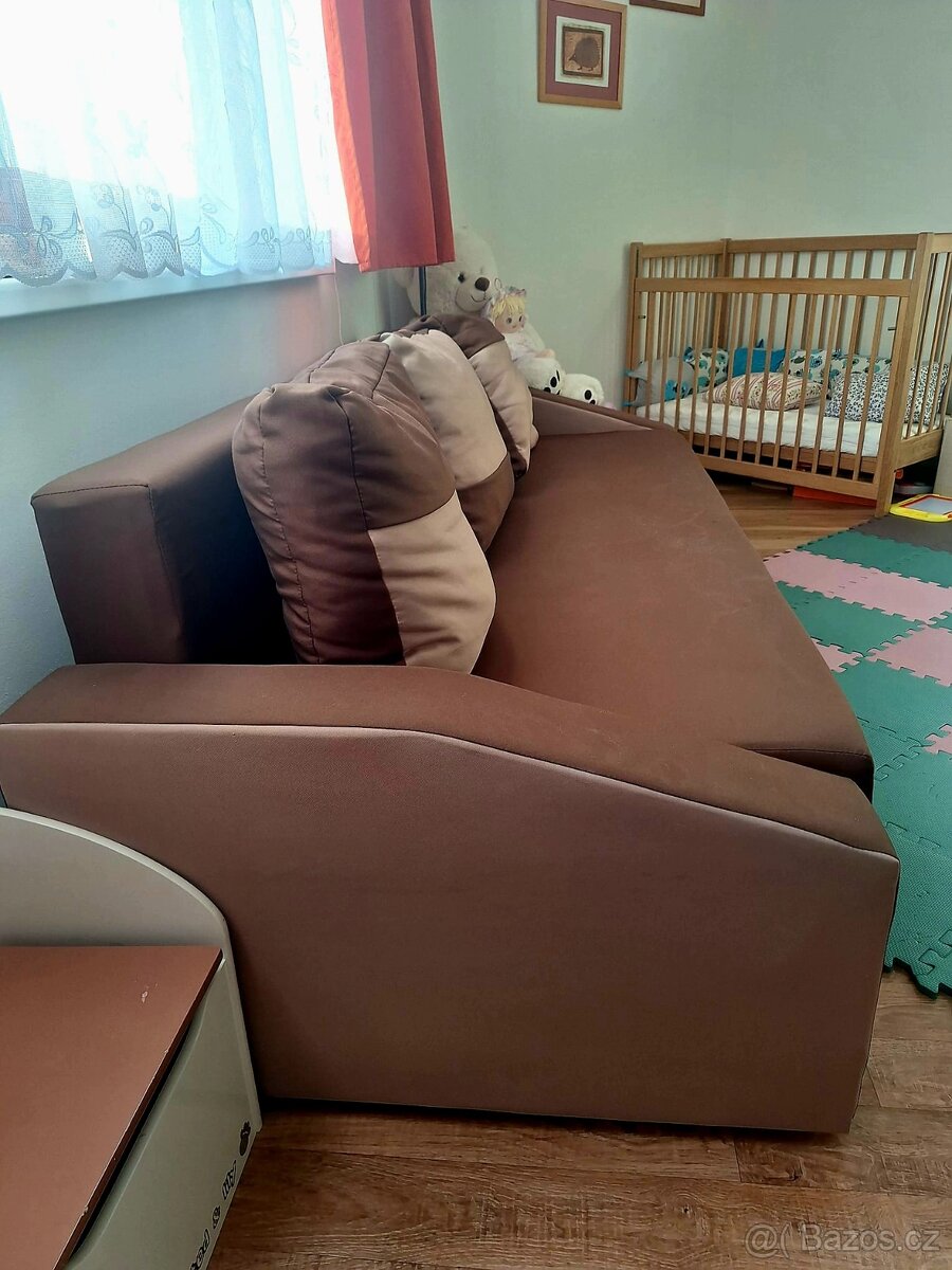 Rozkládací gauč / pohovka - 2