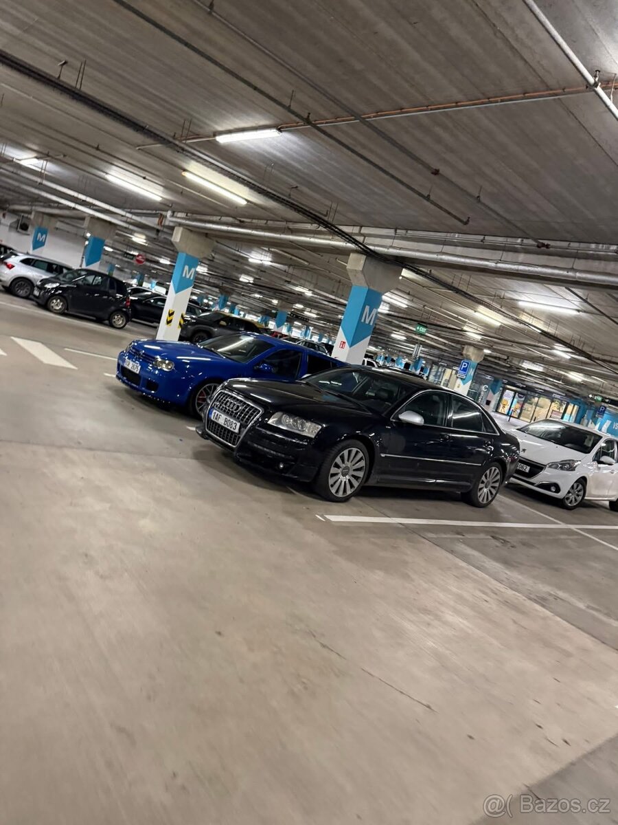 Audi A8 3.7 MPI V8 - 2