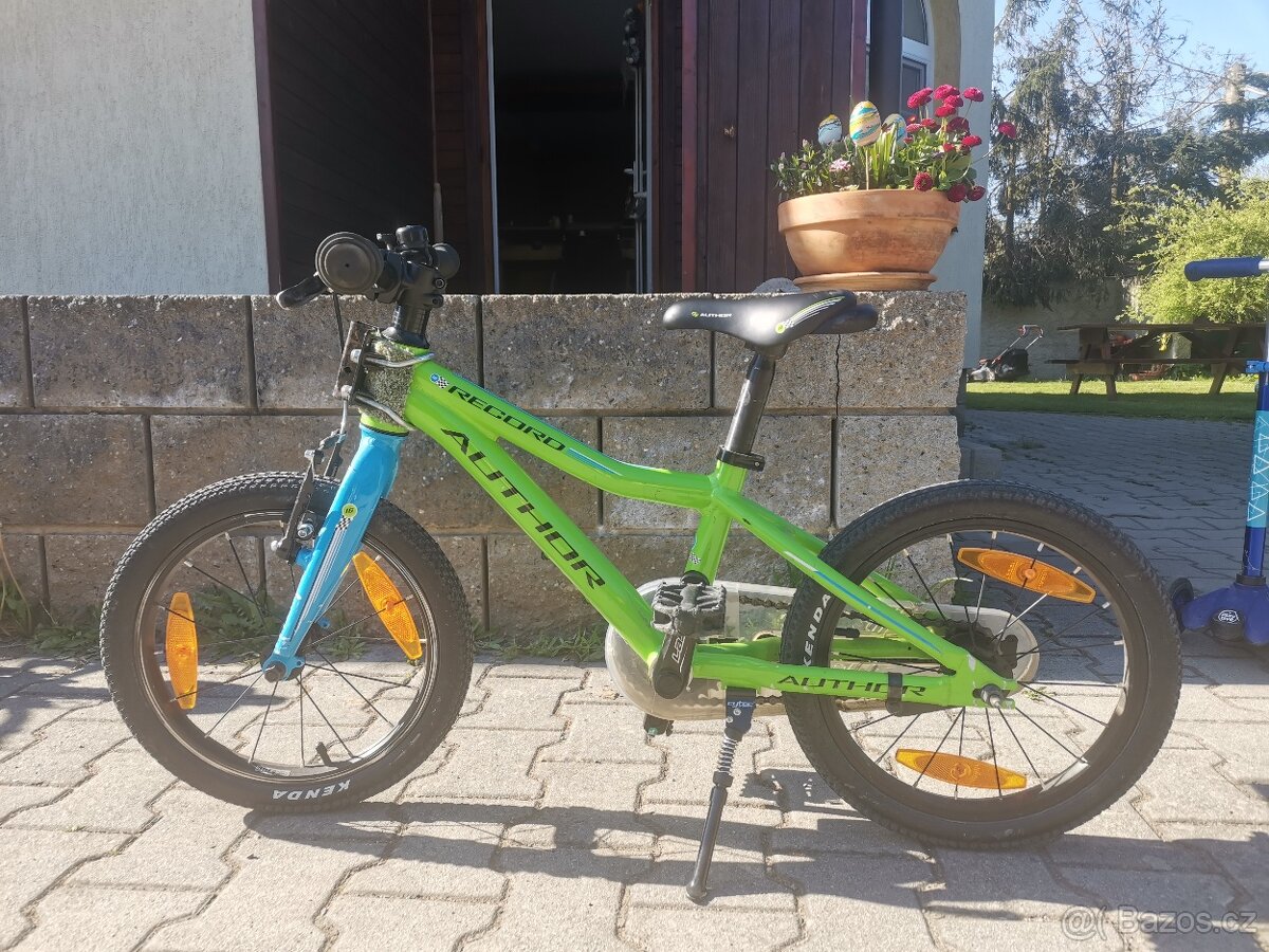 Author record 16 - 2