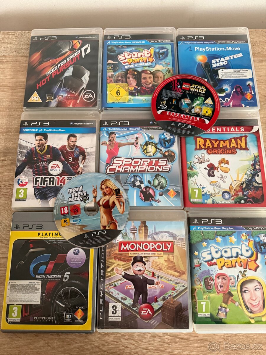 PS3 slim 320 gb , 11 her a bohate příslušenství - 2