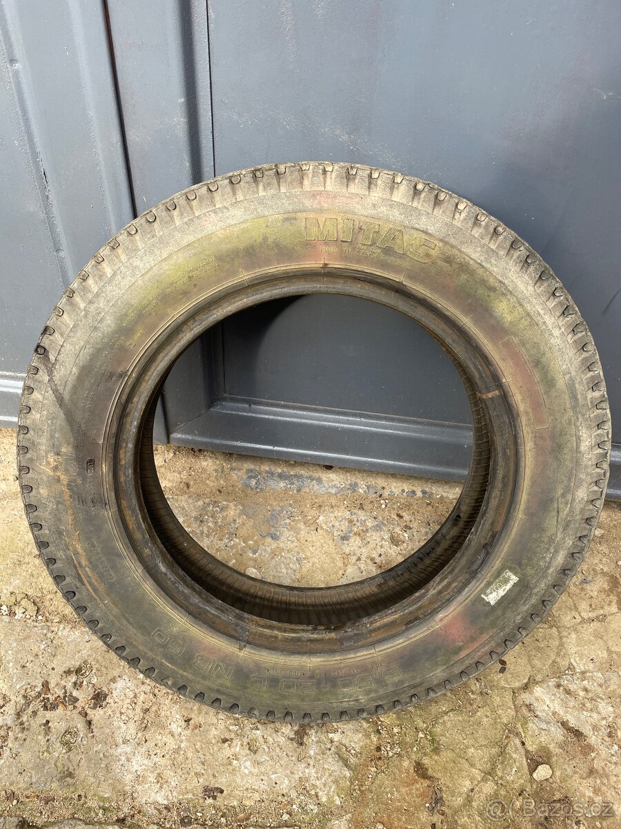 Prodám 2 Ks pneu 6,50x20 protektor - 2