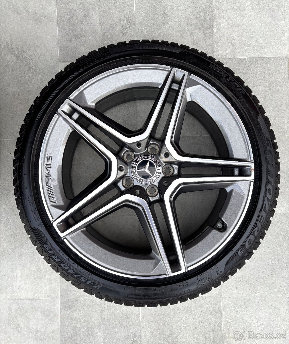 Zimní Mercedes Cls R19 5x112 C257 8J ET33 Pirelli - 2