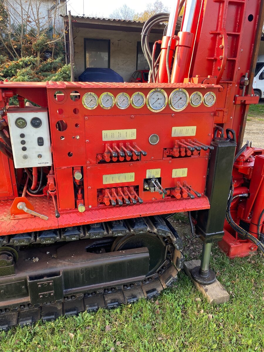 Vrtná souprava na studny - 2