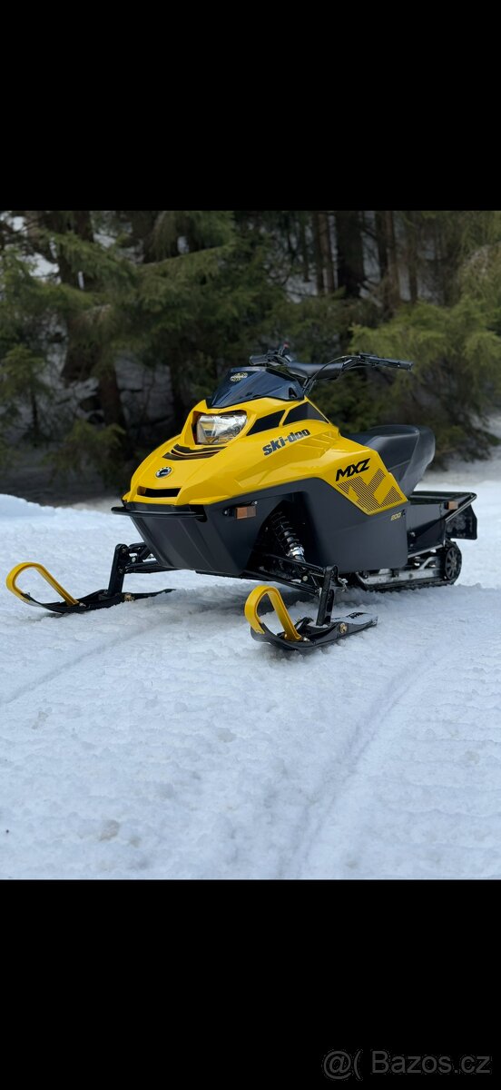 Dětský sněžný skútr Skidoo MXZ 200 - 2