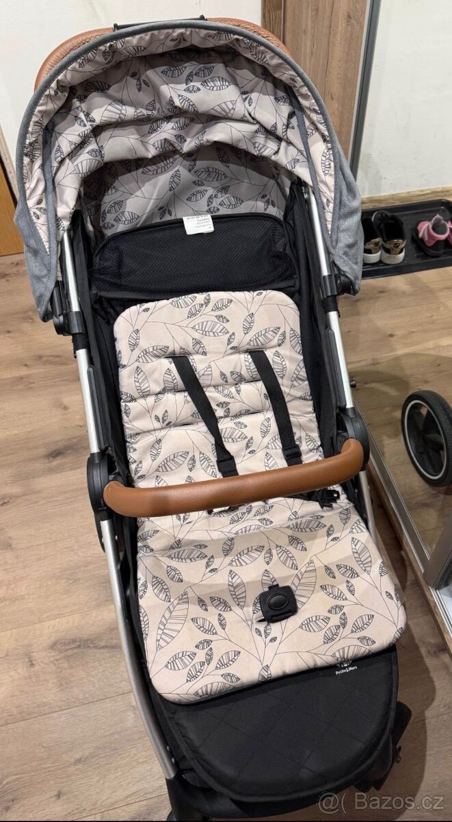 Kočárek petite&mars royal - 2