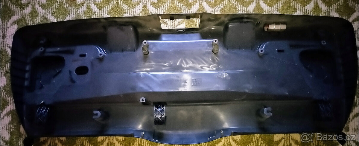 Plast do pátých dveří E39 touring - 2