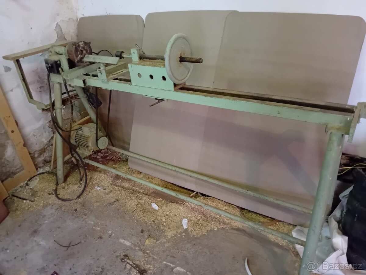 Soustruh na dřevo - 2