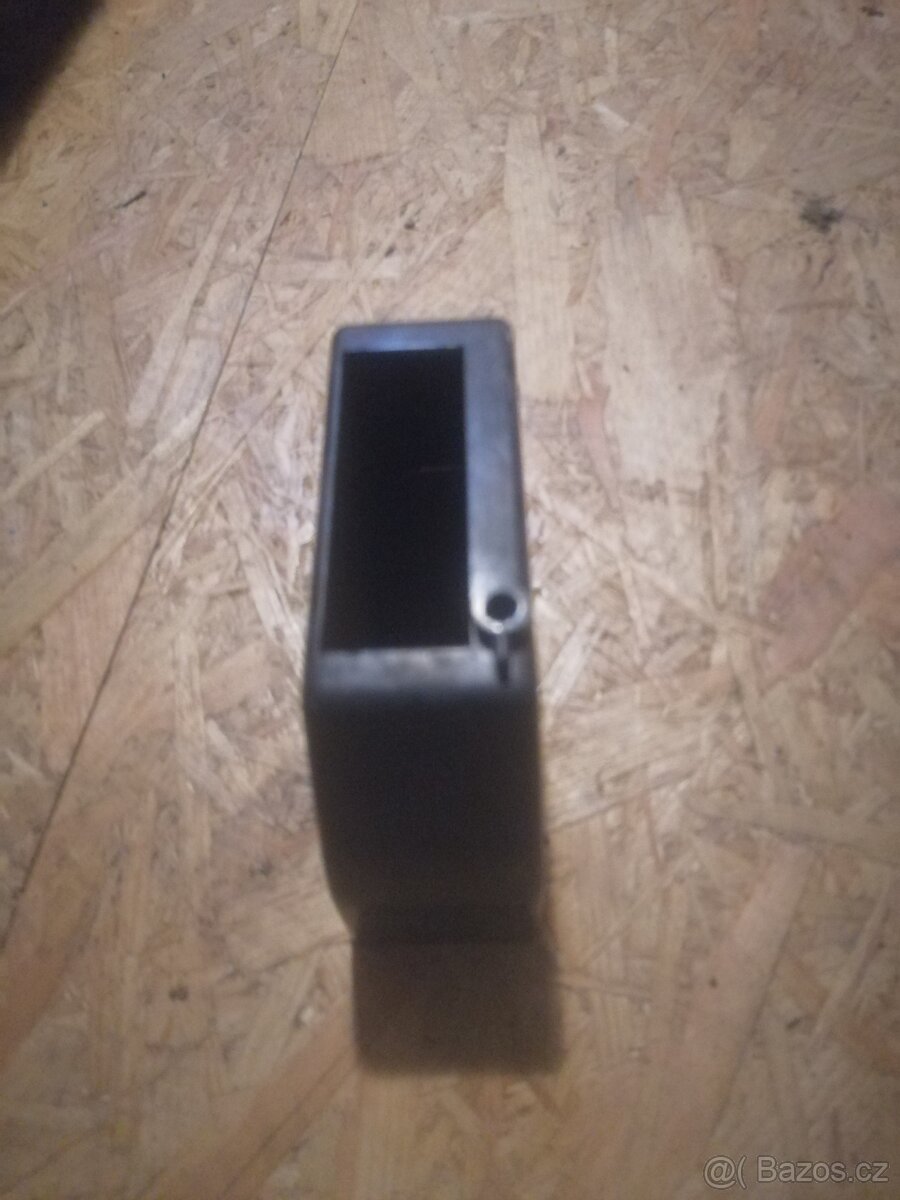 Jističe Siemens + bakelitové krytky - 2