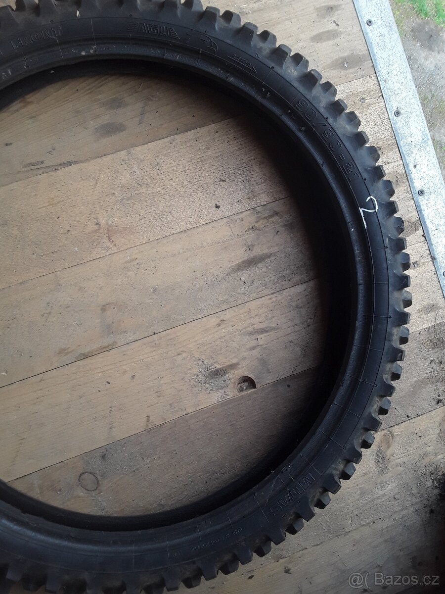 Pneu 21" - 2