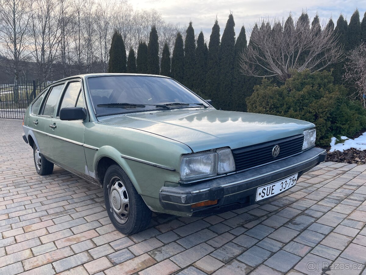 Volkswagen Passat B2 Santana - 2