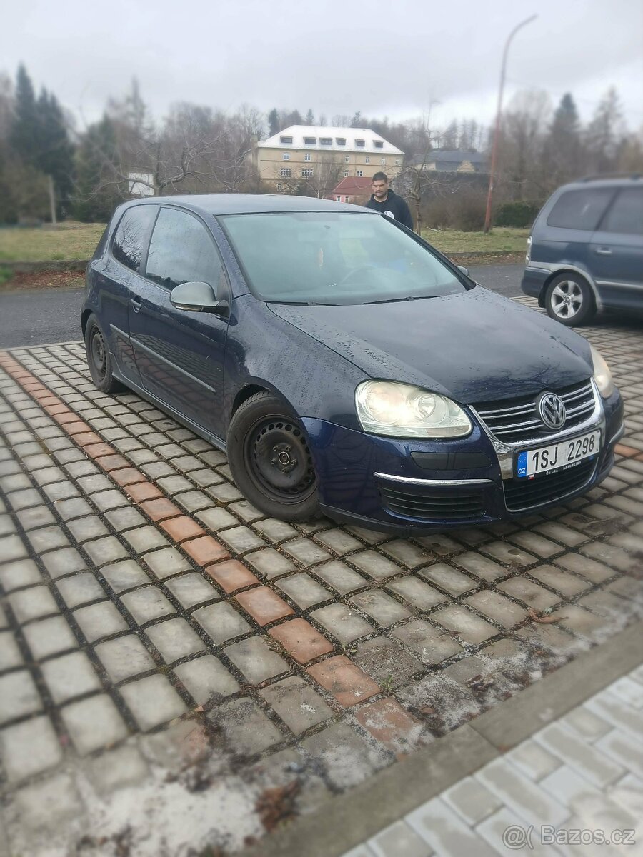 Golf 5 - 2