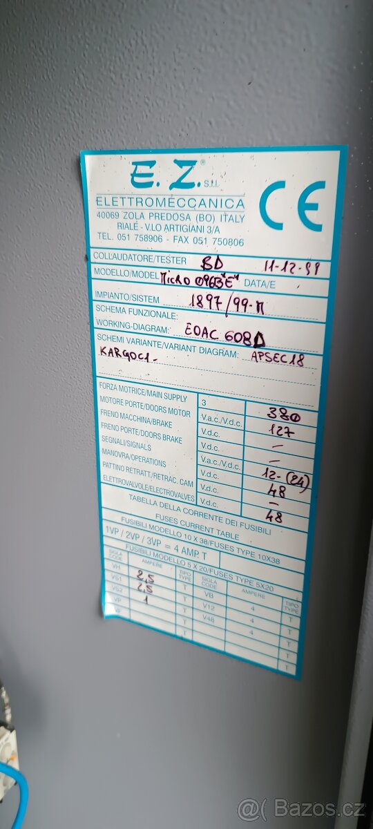 Elektrorozvaděč, stavební rozvaděč, jističe - 2